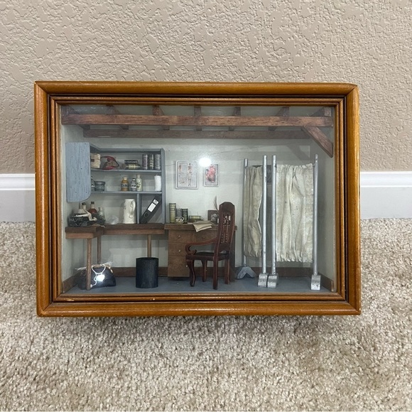 Vintage Miniature Shadow Box Doctor/ Physician’s Office Diorama 13x9x5 Framed, - Picture 2 of 14